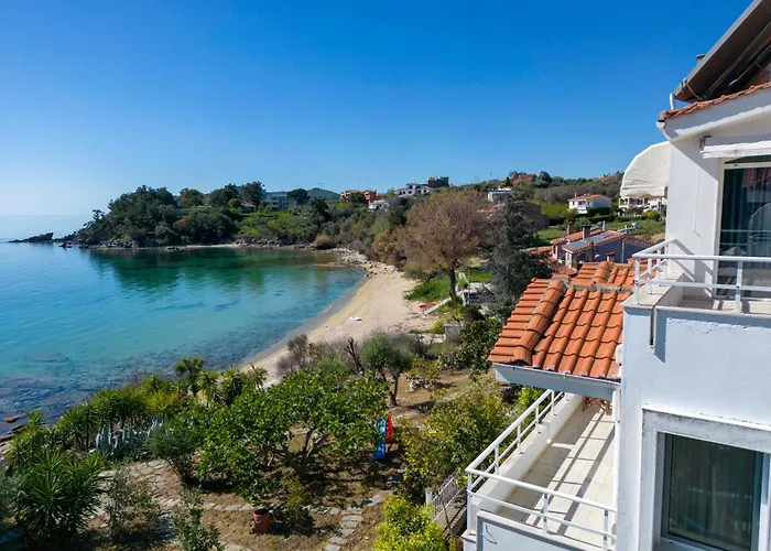 Villa Just On The Sea 2