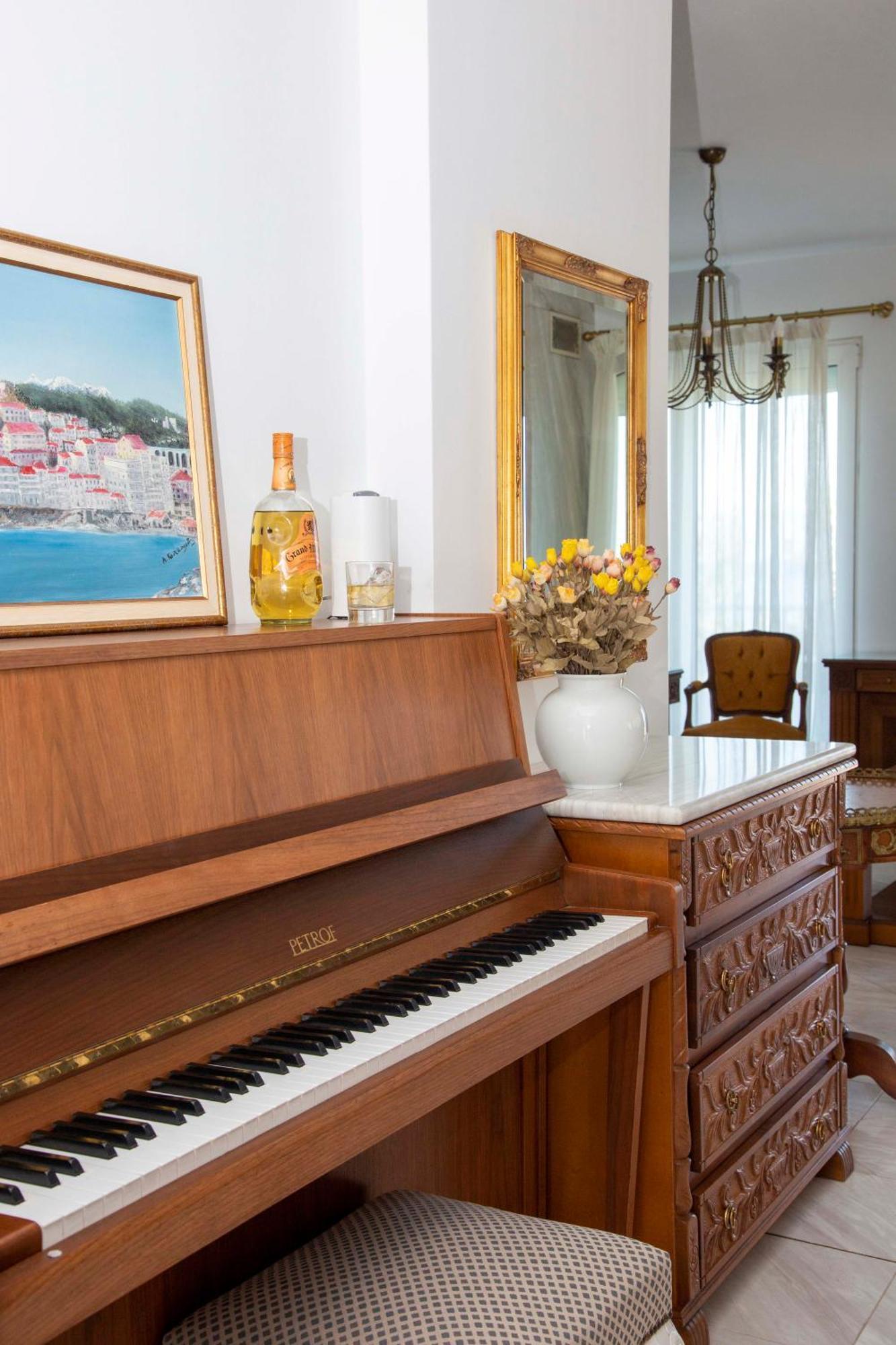 Villa Just On The Sea 2